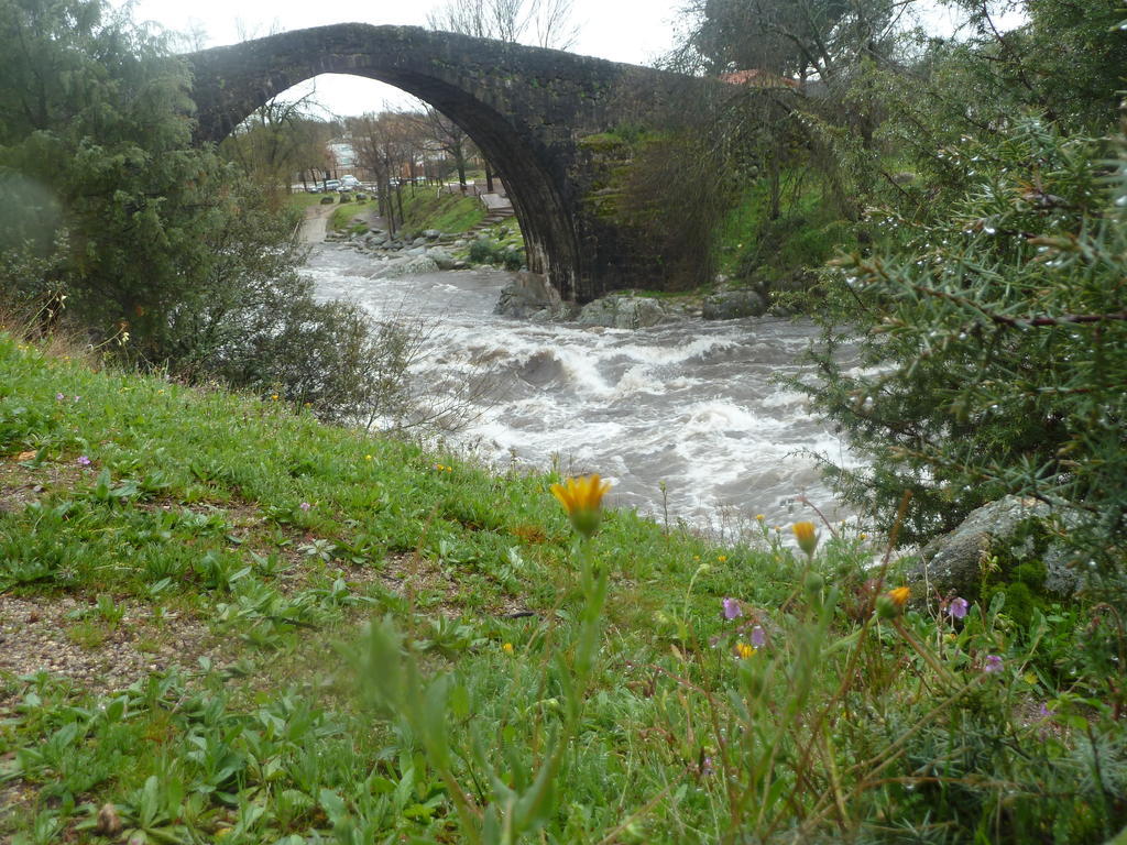 Hostal El Cardenillo Madrigal de la Vera Eksteriør billede