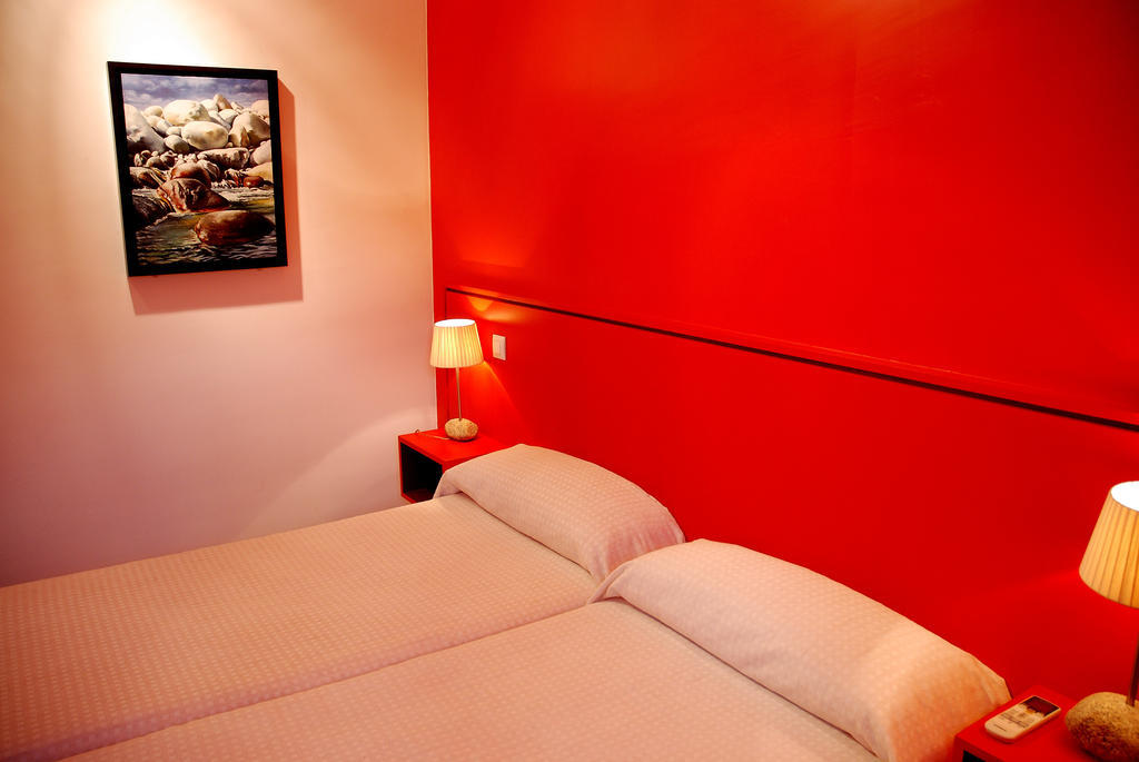 Hostal El Cardenillo Madrigal de la Vera Eksteriør billede